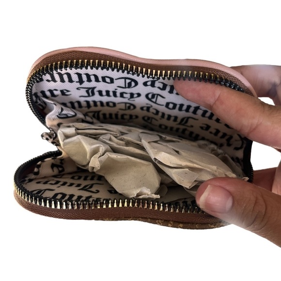 Juicy couture tan gothic logo heart coin pouch